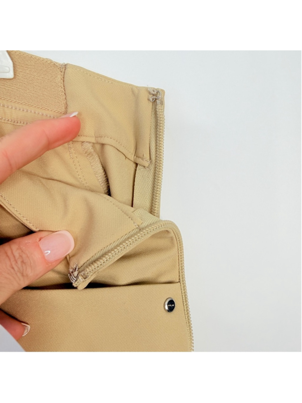 RLX Ralph Lauren Women's Eagle Golf Pants - Polo Tan Size 4 #0057 - Picture 13 of 14